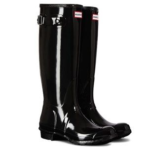 Black tall glossy Hunter boots size 5!!